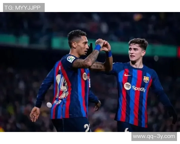 拉菲尼亚在社交媒体上向阿尔巴致敬表达曾共战的荣幸与感激之情